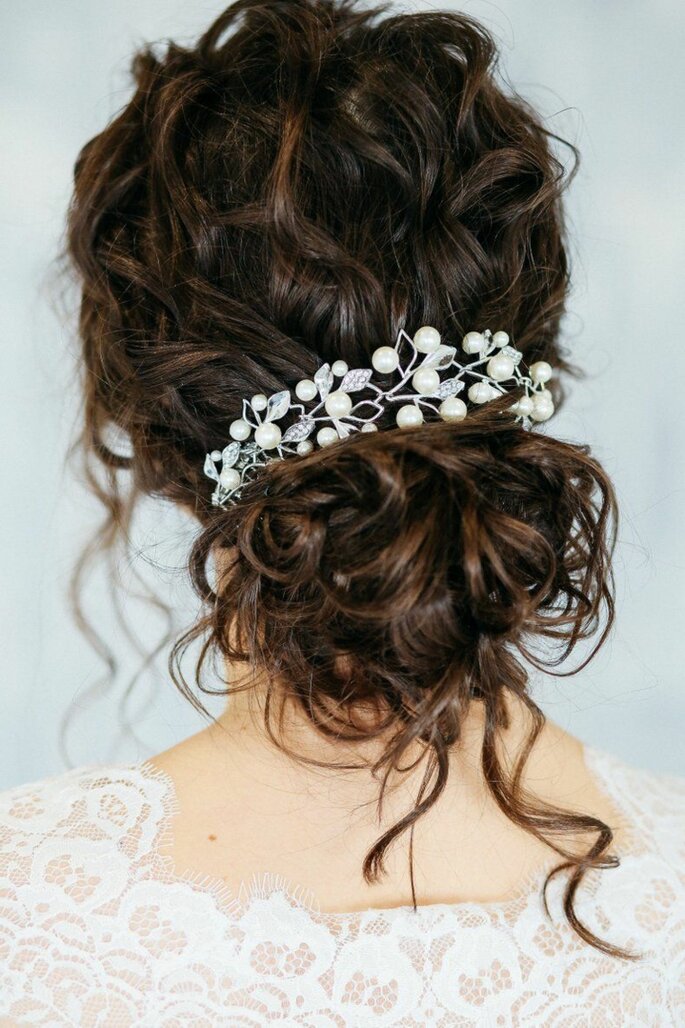 Coiffures de mariage pour cheveux bouclés